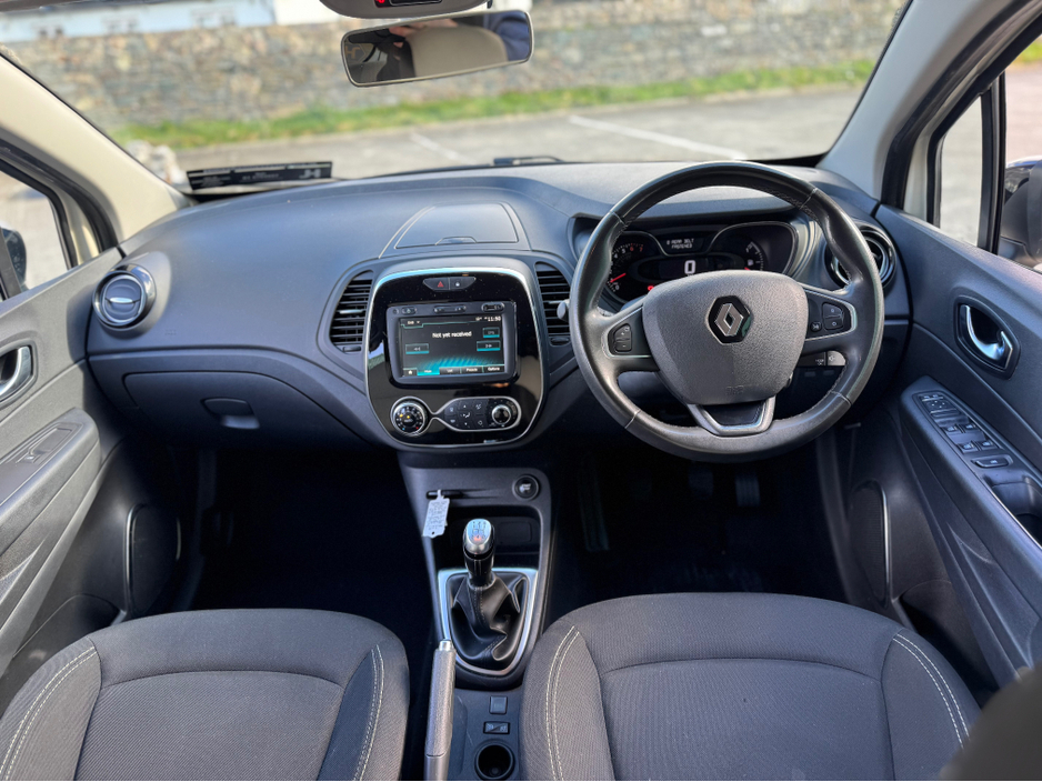 Renault Captur TCE ICONIC 90PS 5DR — thumbnail 19