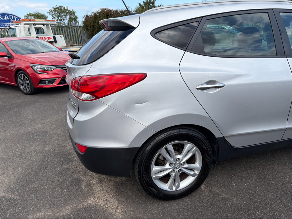 2011 Hyundai ix35 1.7L Diesel For Sale Images
