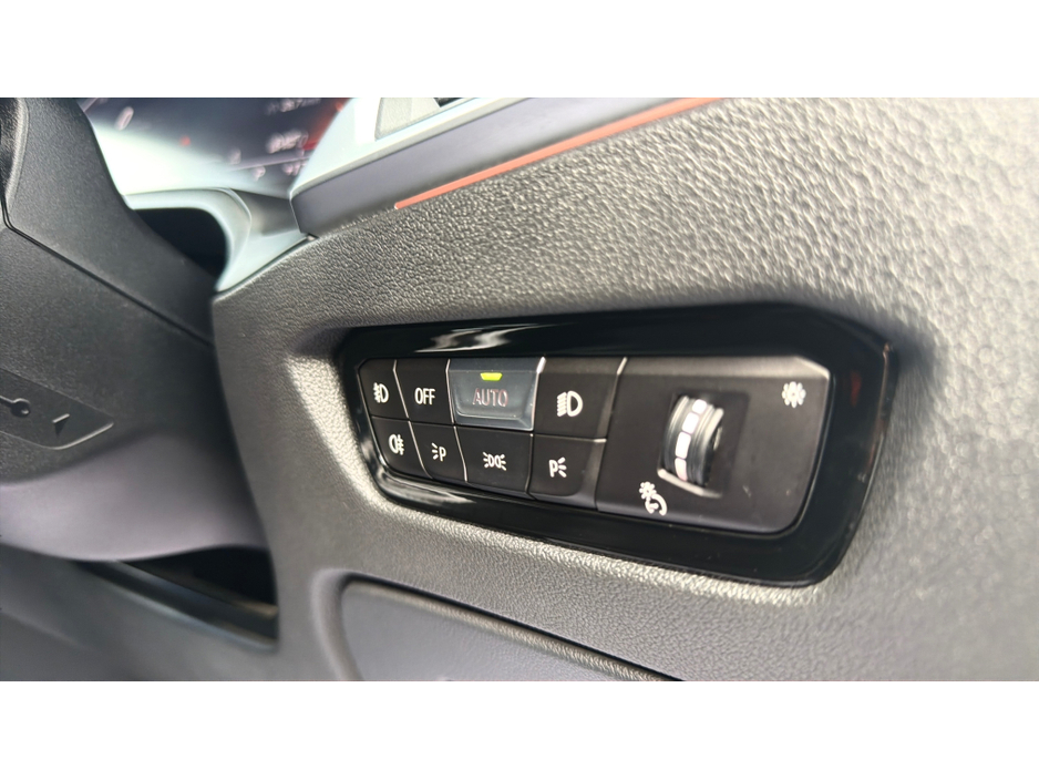 BMW 3 Series X-DRIVE-MSPORT PRO-56,000KMS-1OWNER-HUGE SPEC — thumbnail 23