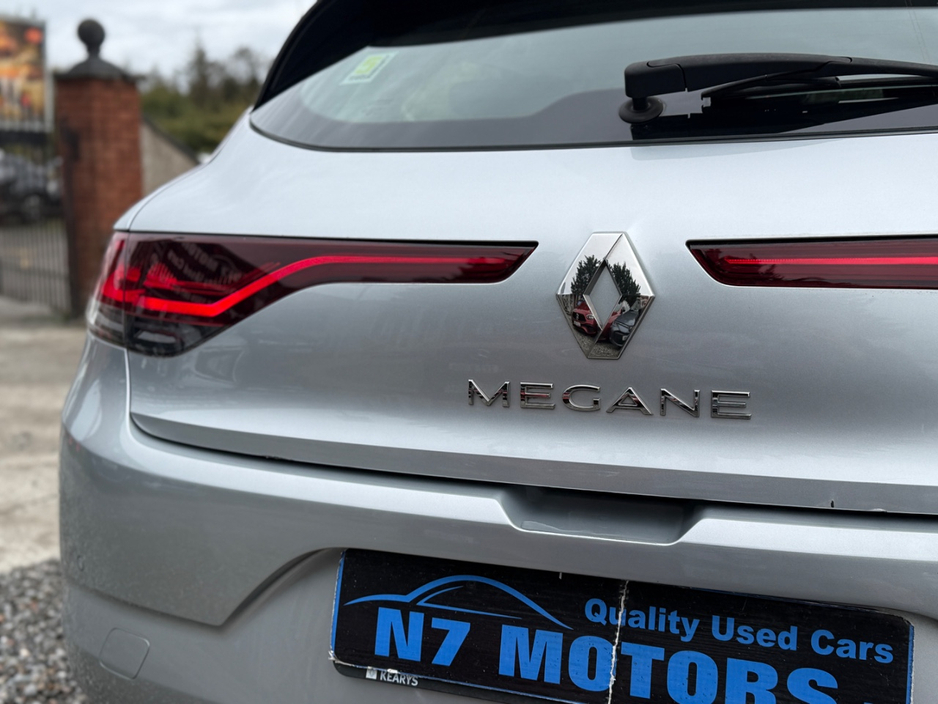 2021 Renault Megane 1.6L Petrol Plug-in Hybrid For Sale Images