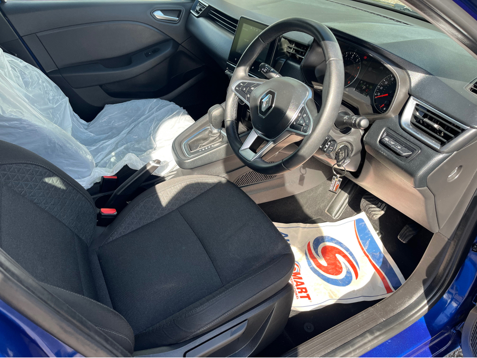 2023 Renault Clio 1L Petrol For Sale Images