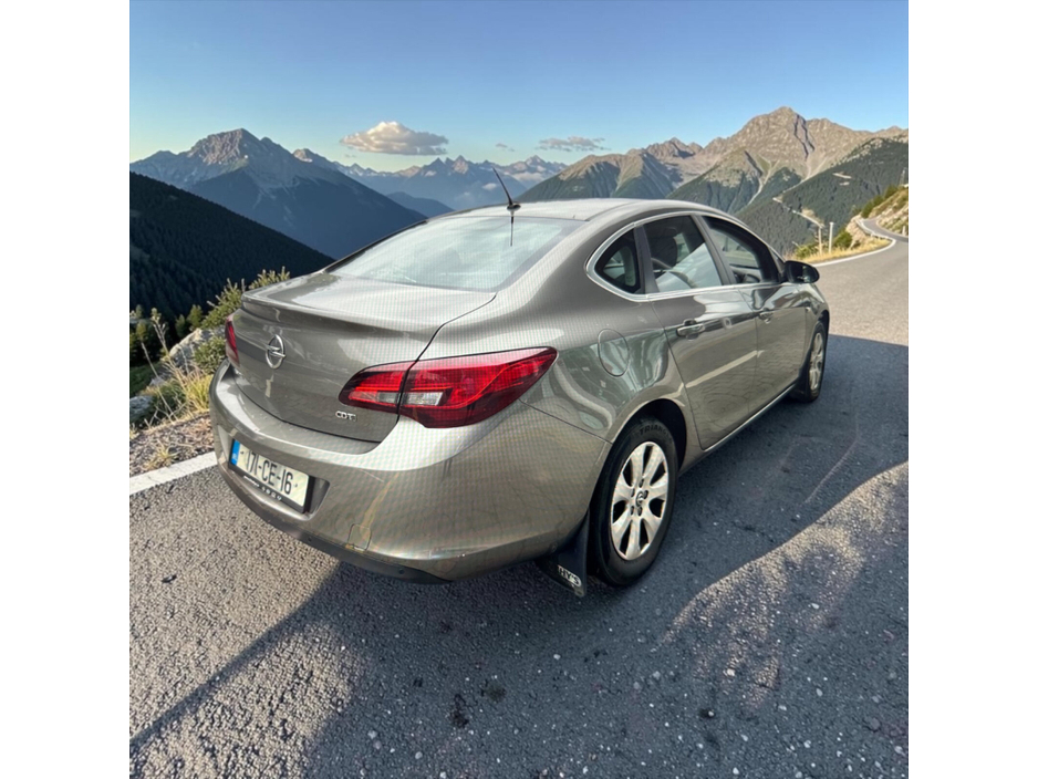 2017 Opel Astra 1.6L Diesel For Sale Images