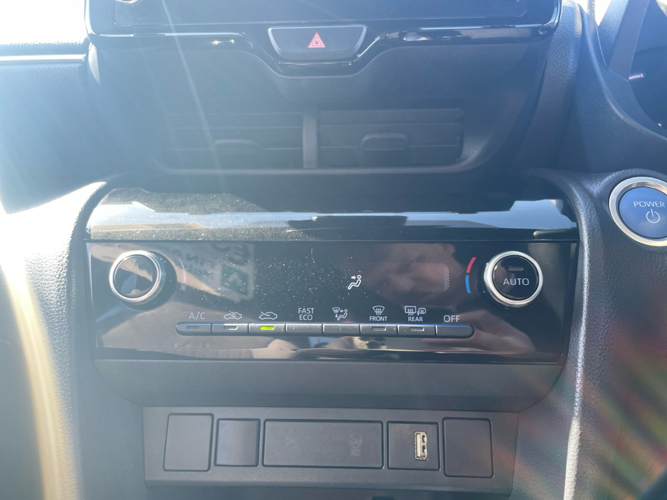 2024 Toyota Yaris Cross 1.5L Petrol Hybrid For Sale Images