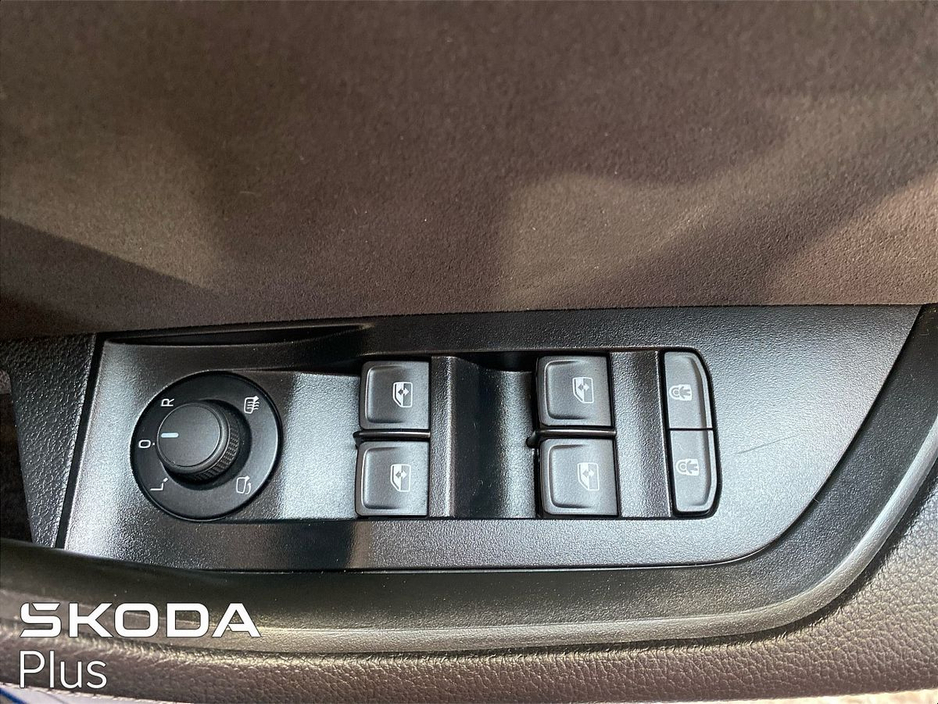 Skoda Superb Sportline 2.0TDI 150bhp DSG — thumbnail 24