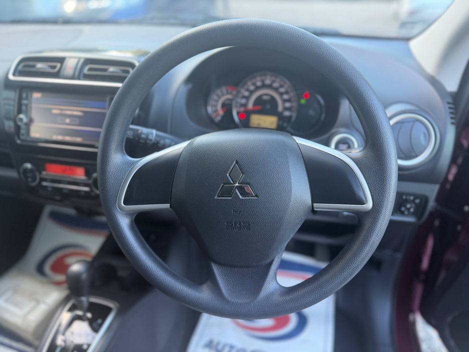 Mitsubishi Mirage — thumbnail 13