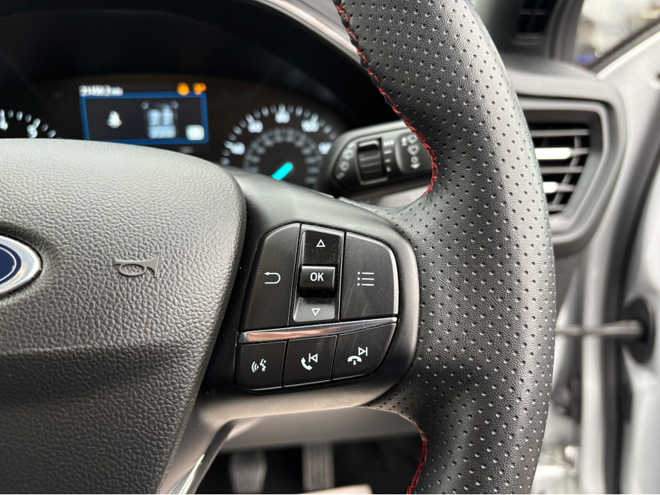 2024 Ford Focus 1L Hybrid For Sale Images