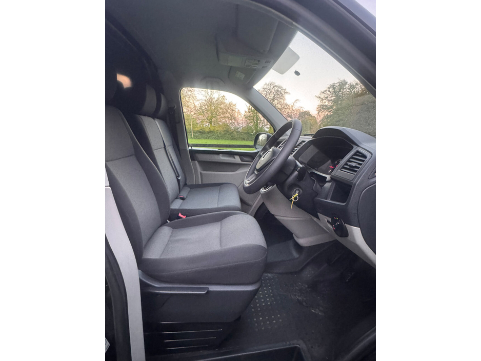 2020 Volkswagen Transporter 2L Diesel For Sale Images