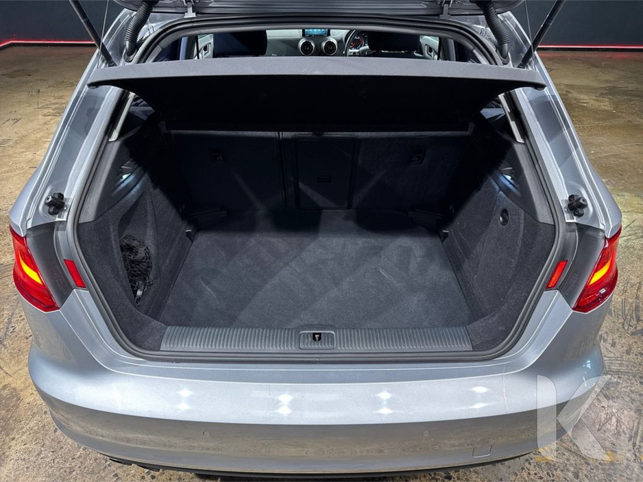 Audi A3 1.4 TSI AUTOMATIC - FACTORY ALLOYS - CRUISE CONTROL - REAR CAMERA — thumbnail 12