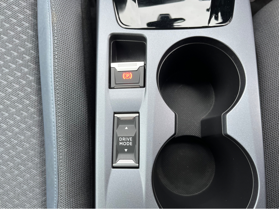 2021 Peugeot 2008 0L Electric For Sale Images