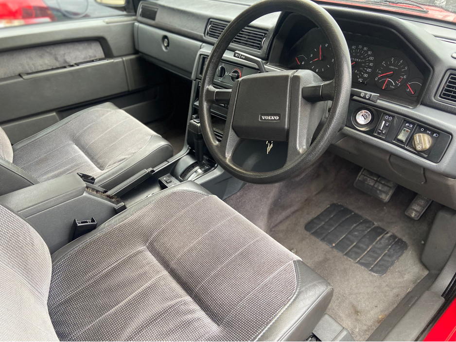 1992 Volvo V90 2L Petrol For Sale Images