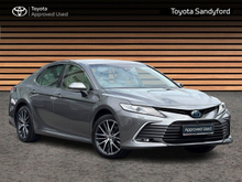 Toyota Camry HYBRID PLATINUM EDITION AUTO // FULL LEATHER HEATED & COOLING ELECTRIC SEATS // BLUETOOTH // SAT-NAV // REAR CAMERA & PARK ASSIST // FULL WARRANTY