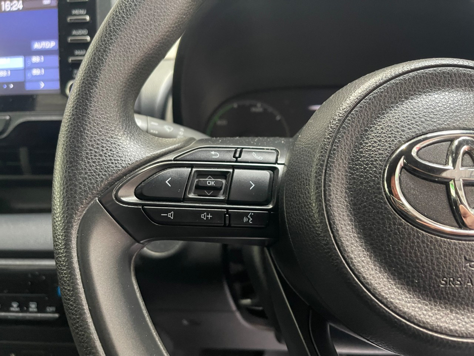 2020 Toyota Yaris 1.5L Petrol Hybrid For Sale Images