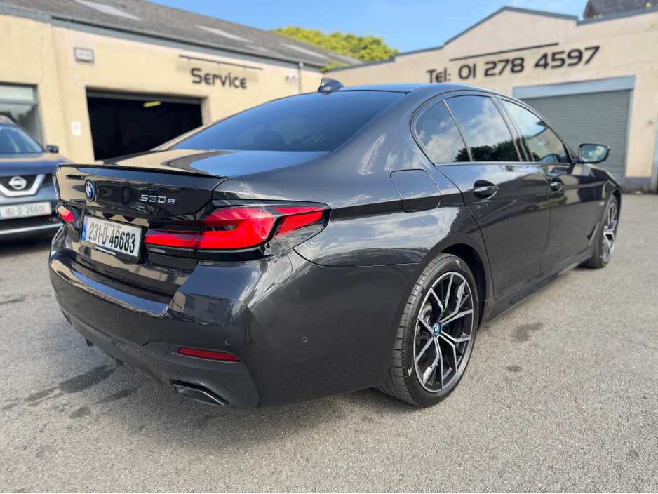 2023 BMW 5 Series 2.0L Petrol Plug-in Hybrid For Sale Images