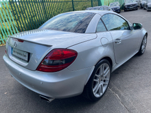 2008 Mercedes-Benz SLK Class 1.8L Petrol For Sale Images