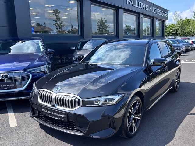 2022 BMW 3 SERIES 330e M SPORT ESTATE // FACELIFT / UPGRADED INTERIOR // 222 REG