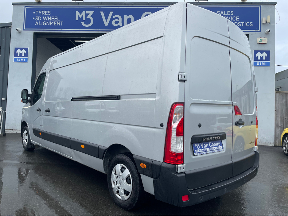 2023 Renault Master 2.3L Diesel For Sale Images