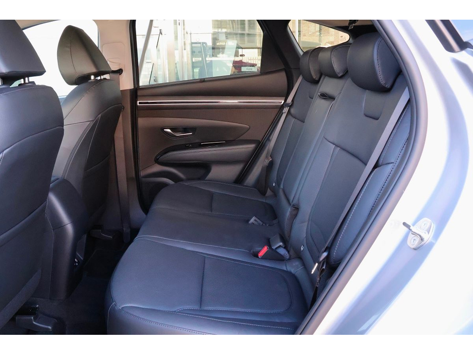 Hyundai Tucson 2WD Executive Plus HEV Auto w.2 Tone Roof — thumbnail 20