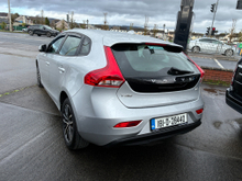 2018 Volvo V40 2L Diesel For Sale Images
