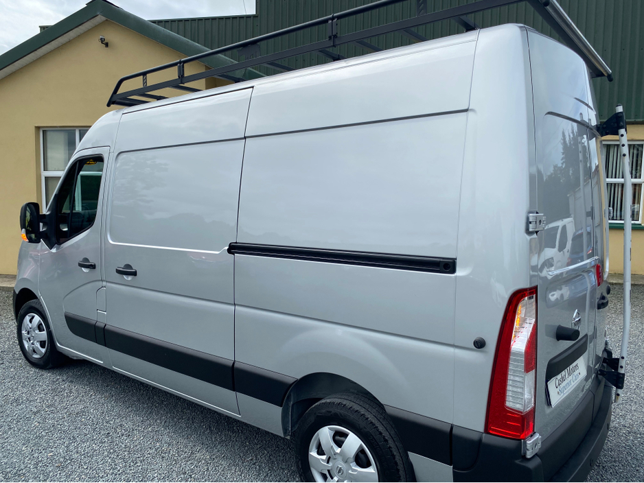2021 Nissan NV400 2.3L Diesel For Sale Images