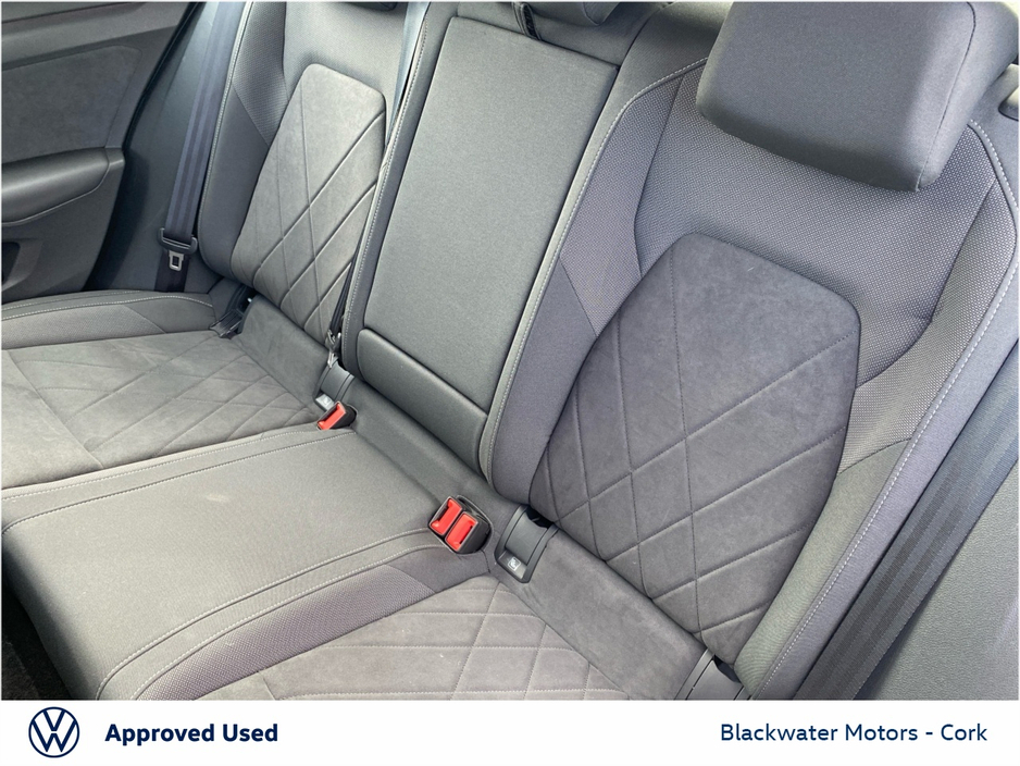Volkswagen Golf 2.0TDI 115BHP STYLE — thumbnail 25