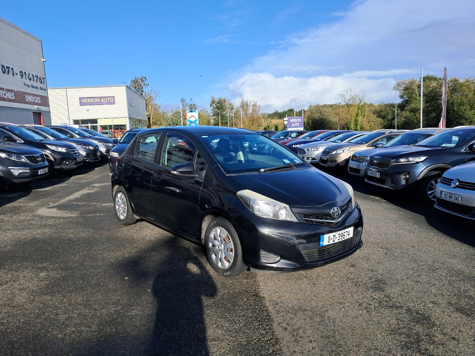 2011 Toyota Yaris 1L Petrol For Sale Images
