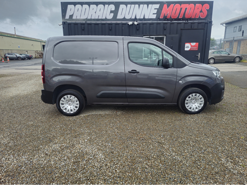 2023 Citroen Berlingo 1.5L Diesel For Sale Images