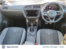 Volkswagen Tiguan R-LINE 1.4TSI PHEV...