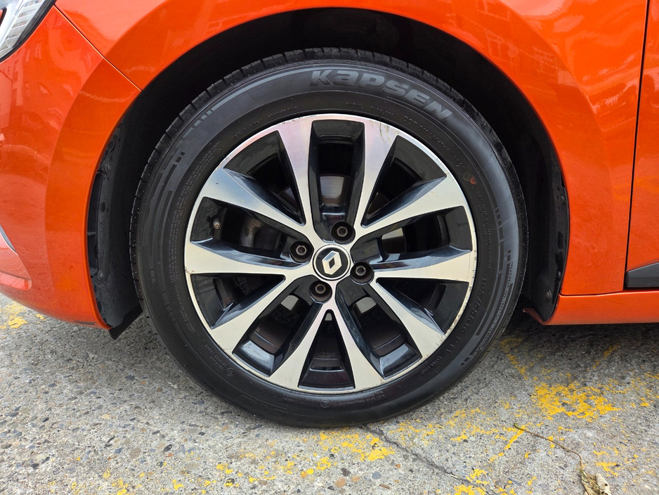 2023 Renault Clio 1L Petrol For Sale Images