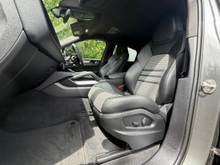2024 Porsche Cayenne 3L Petrol Plug-in Hybrid For Sale Images