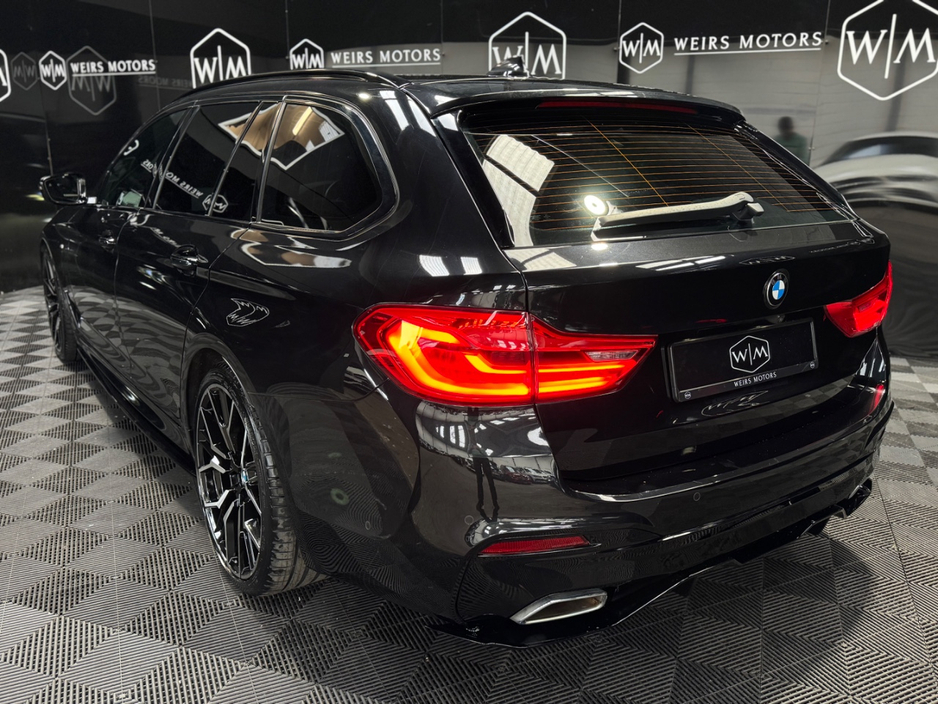BMW 5 Series M-Sport Pro *Panoramic Sunroof* — thumbnail 12