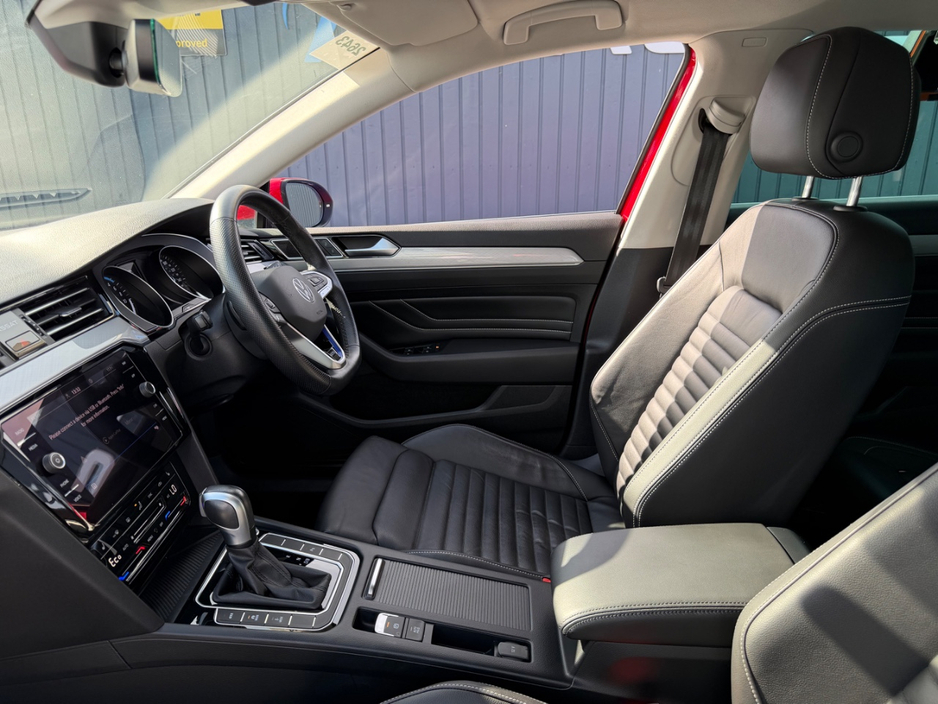 2022 Volkswagen Passat 1.4L Hybrid For Sale Images