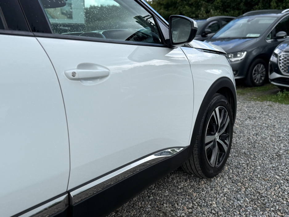 2020 Peugeot 5008 1.5L Diesel For Sale Images