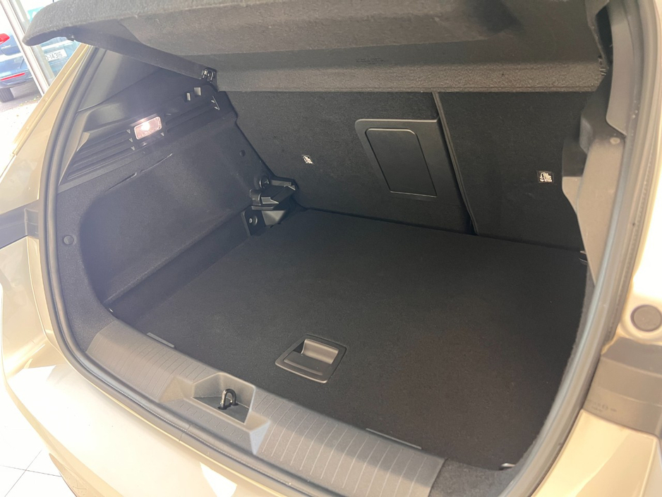 2024 Opel Astra 1.2L Petrol For Sale Images