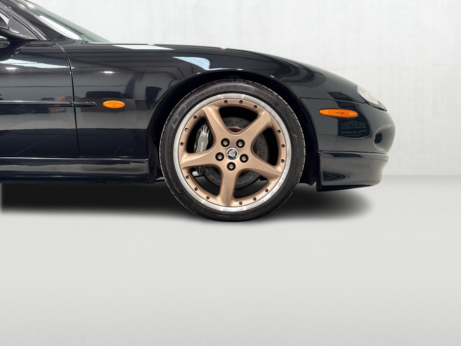 2000 Jaguar XKR 4.0L Petrol For Sale Images