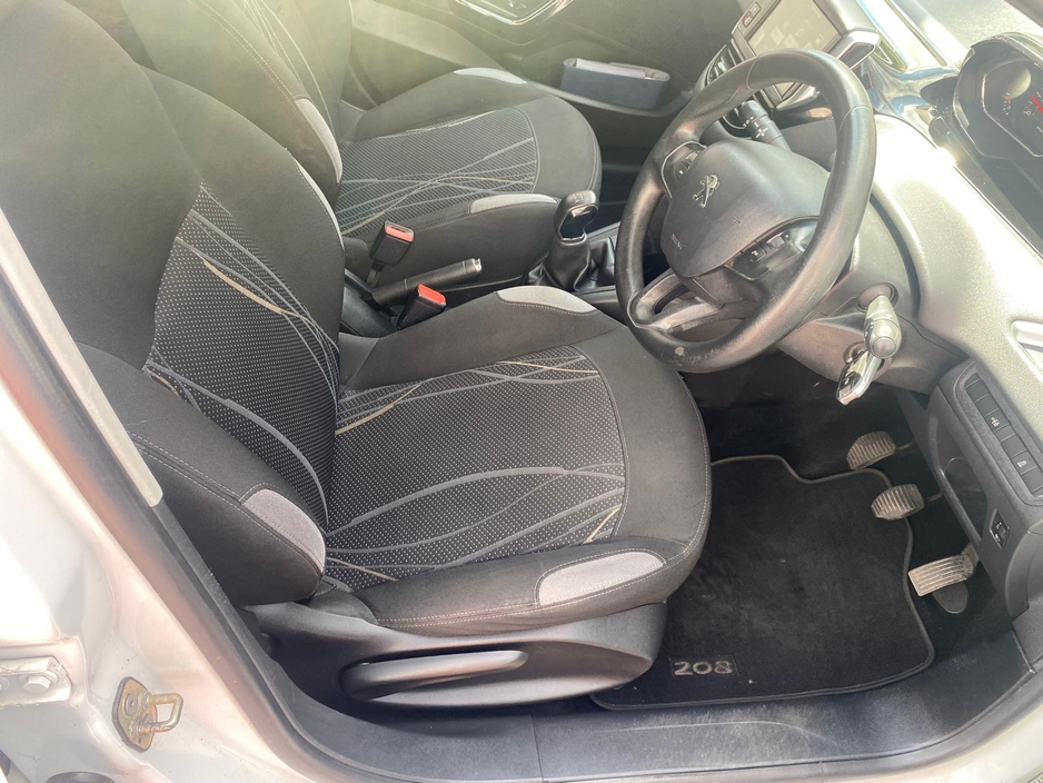 2014 Peugeot 208 1.2L Petrol For Sale Images