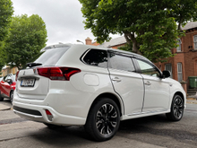 2017 Mitsubishi Outlander 2L Petrol Plug-in Hybrid For Sale Images