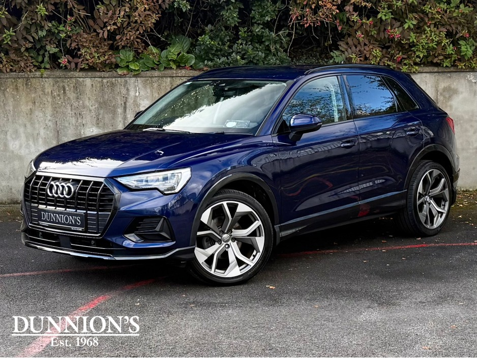 2025 Audi Q3 1.5L Petrol For Sale Images