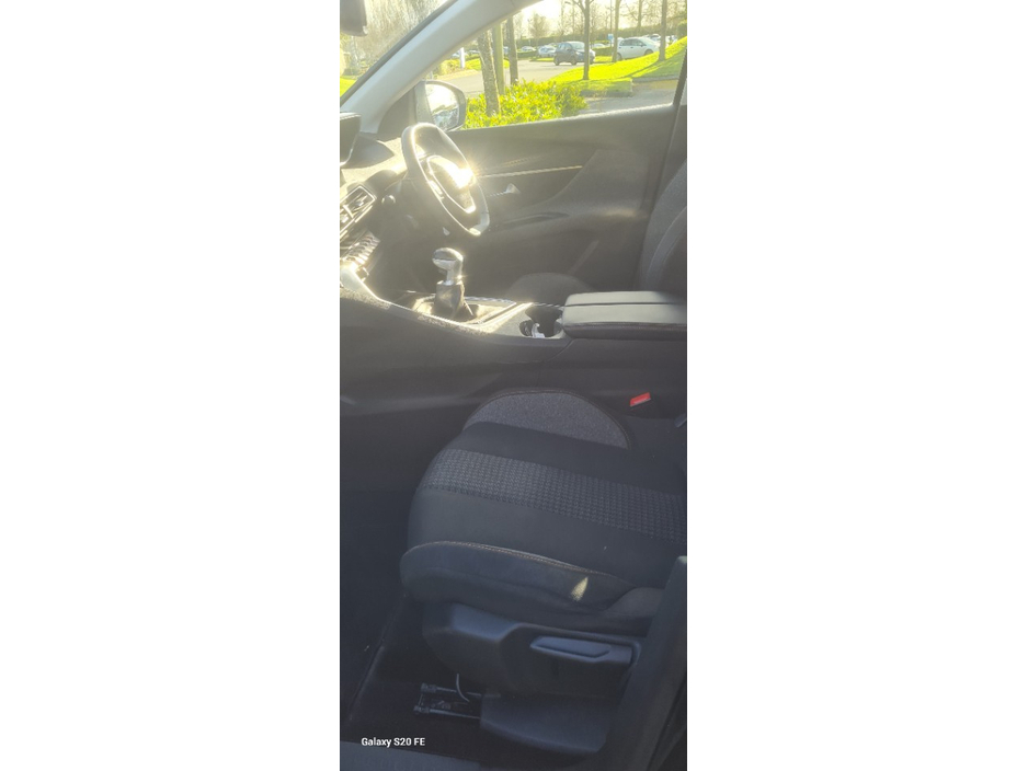 2017 Peugeot 3008 1.6L Diesel For Sale Images