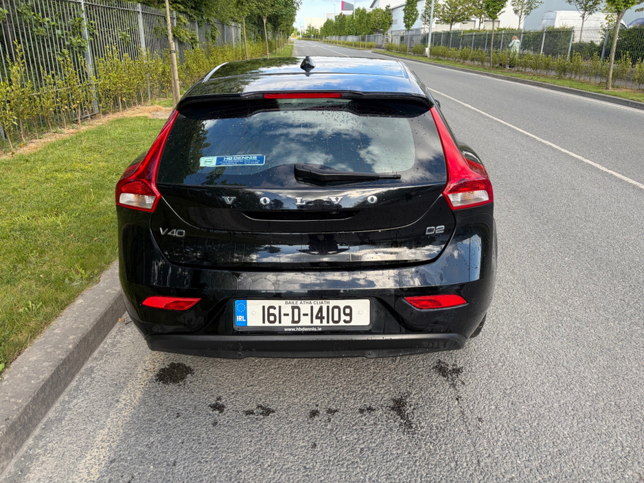 2016 Volvo V40 2L Diesel For Sale Images