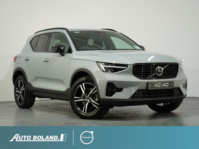 2026 VOLVO XC40 B3 Mild Hybrid