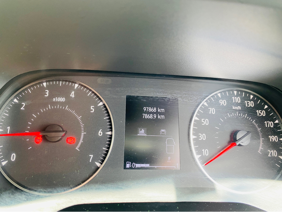 2023 Renault Trafic 2L Diesel For Sale Images
