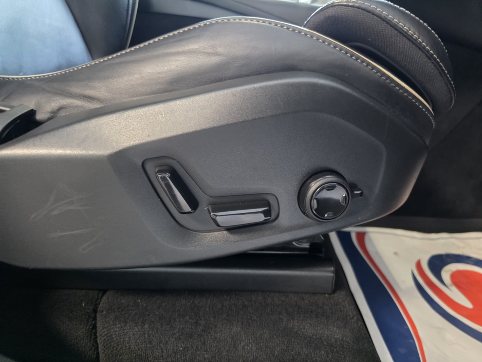 2022 Volvo XC90 2L Petrol Plug-in Hybrid For Sale Images