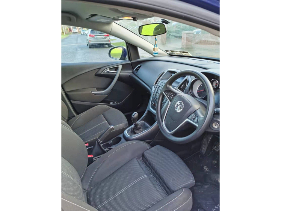 Opel Astra 1.2 SC Estate Diesel Manual (95bhp) — thumbnail 6