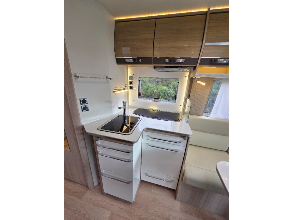 2018 Rapido Serie 8F 2.3L Diesel For Sale Images