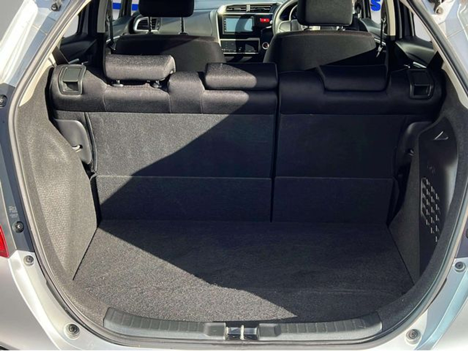Honda Fit GP5 Hybrid 5DR Auto — thumbnail 17