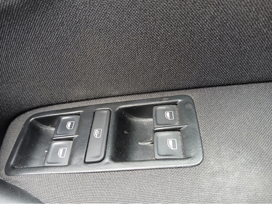 2016 Volkswagen Polo 1.2L Petrol For Sale Images