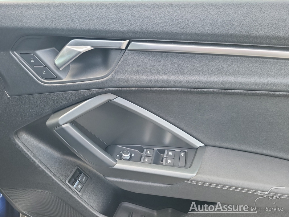 2023 Audi Q3 1.4L Hybrid For Sale Images