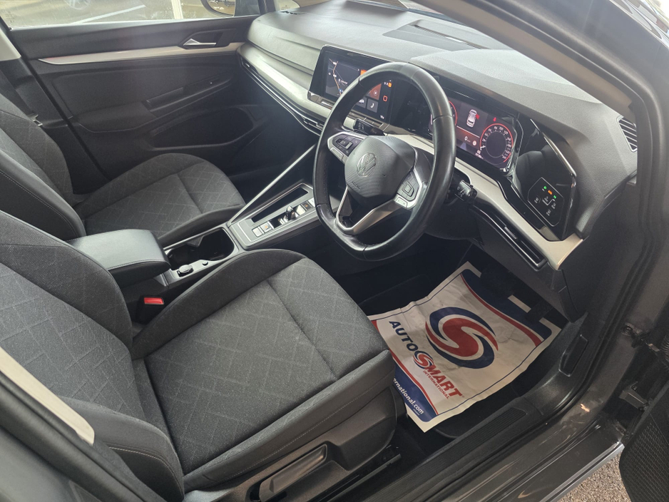 2023 Volkswagen Golf 1L Petrol For Sale Images