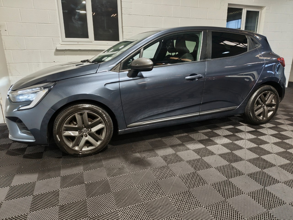 2022 Renault Clio 1L Petrol For Sale Images