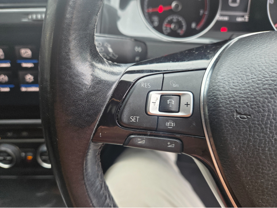 2019 Volkswagen Golf 1L Petrol For Sale Images